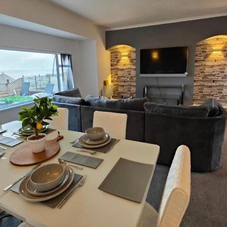 Sea View Apartment Large Balcony Whirlpool Bath 2 Bedrooms Sky Glass Tv 布里德灵顿 外观 照片